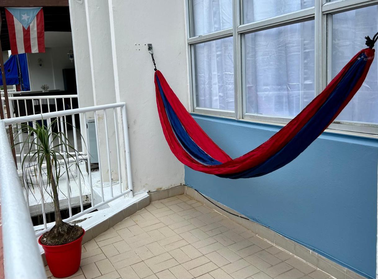 Beachfront Tropical Tantra Apartment Сан Хуан Екстериор снимка