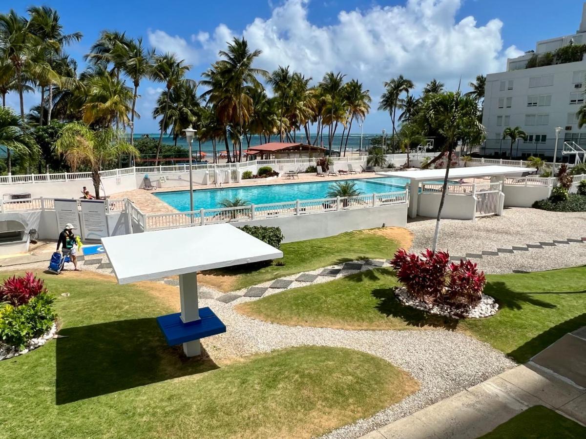 Beachfront Tropical Tantra Apartment Сан Хуан Екстериор снимка