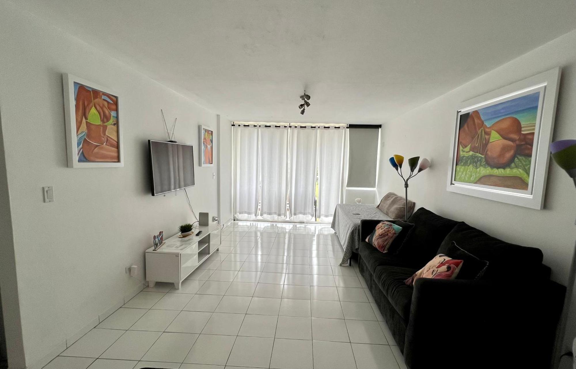 Beachfront Tropical Tantra Apartment Сан Хуан Екстериор снимка