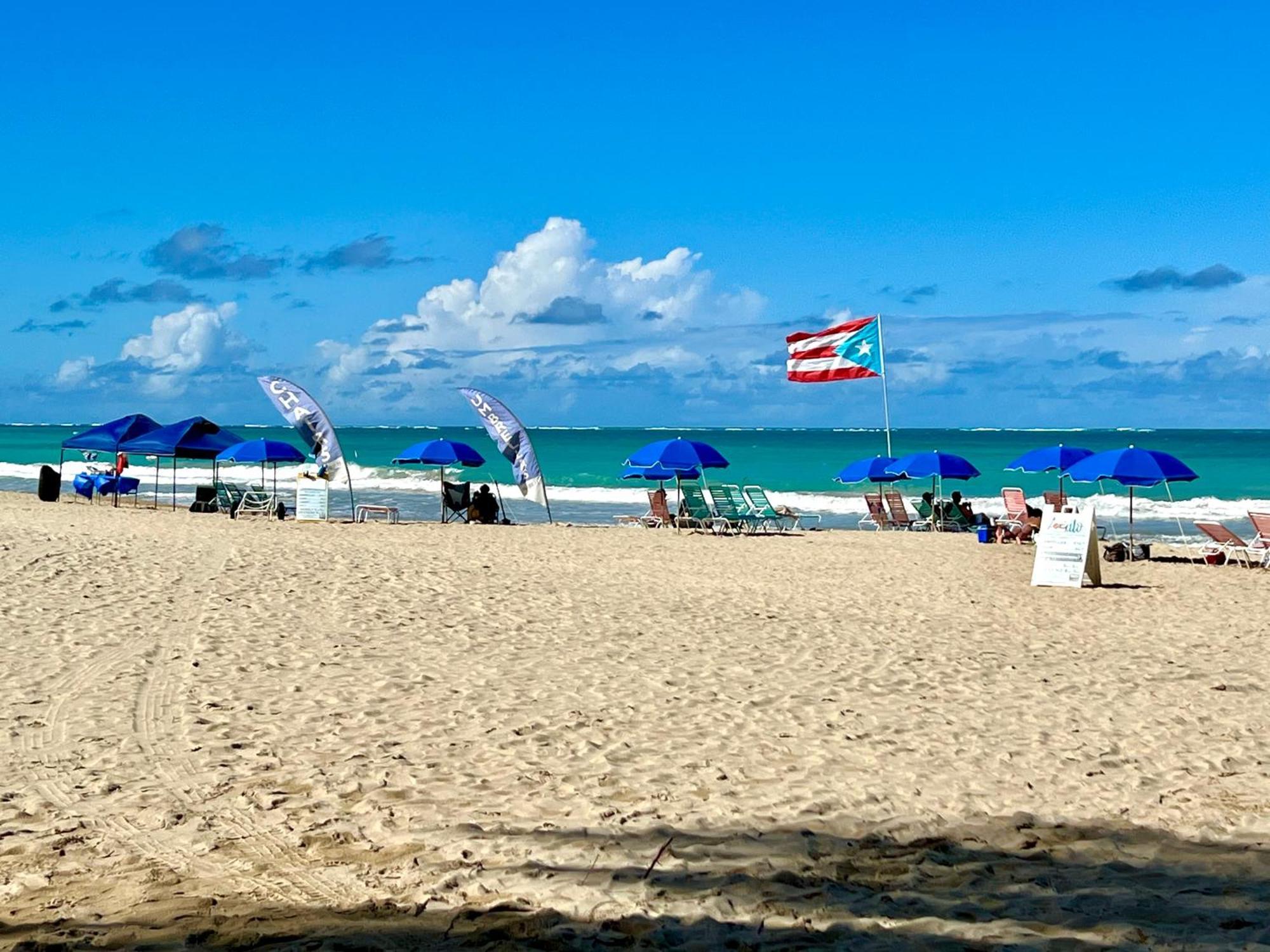 Beachfront Tropical Tantra Apartment Сан Хуан Екстериор снимка
